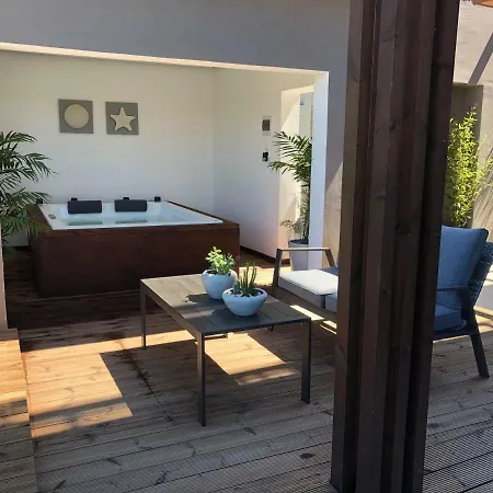 Ionian Eye Design & Apartment Mesongi