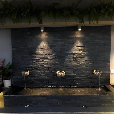 Ionian Eye Design Studios&spa Mesongí