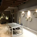 Lejlighed Ionian Eye Design & *