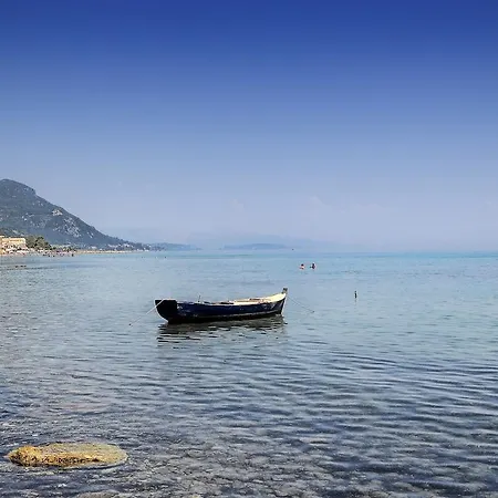Ionian Eye Design Studios&spa Mesongí